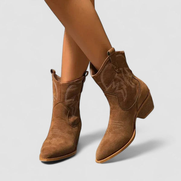 Lillian | Botas western de ante bordadas